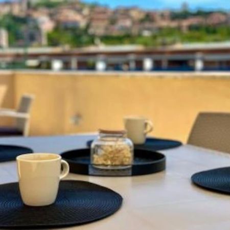 Exclusive Penthouse With 60 M2 Panoramic Terrace Leilighet Perugia Eksteriør bilde